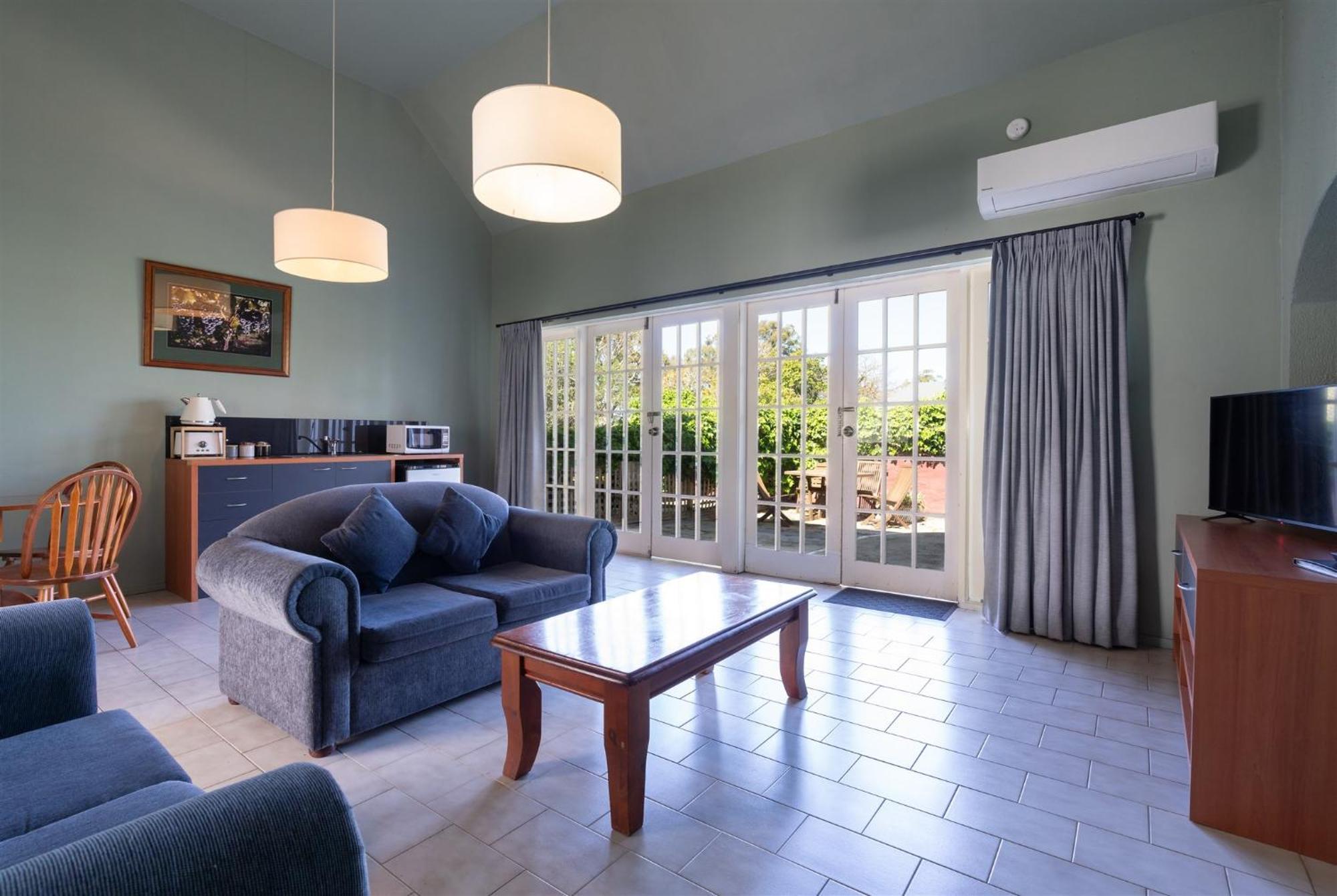 Estate Shoalhaven Heads 4* Coolangatta